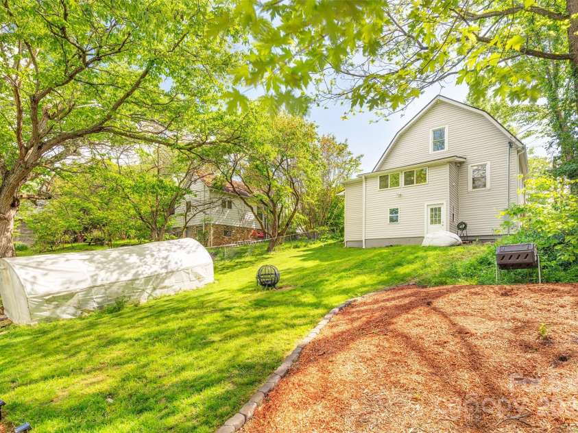 9 North Street, Weaverville, NC 28787.  MLS# CAR4255225, YatesRealty ID 15016. 