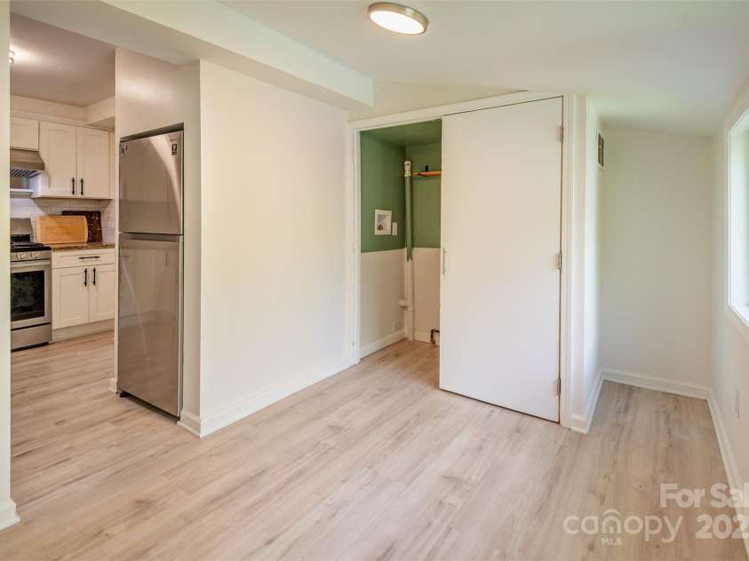 9 North Street, Weaverville, NC 28787.  MLS# CAR4255225, YatesRealty ID 15016. Sunroom