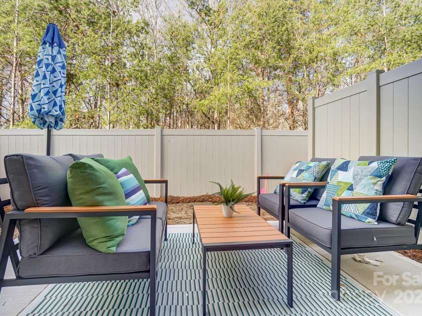 252 Laura Elizabeth Lane, Clover, SC 29710.  MLS# CAR4218994, YatesRealty ID 15018. 