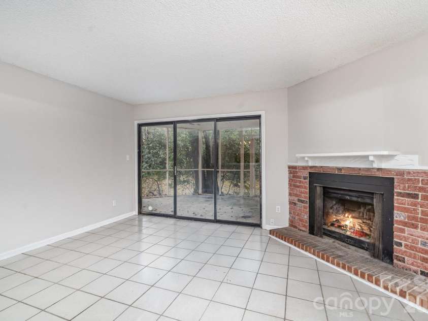 8005 Horse Chestnut Lane, Charlotte, NC 28277.  MLS# CAR4262727, YatesRealty ID 15018. 