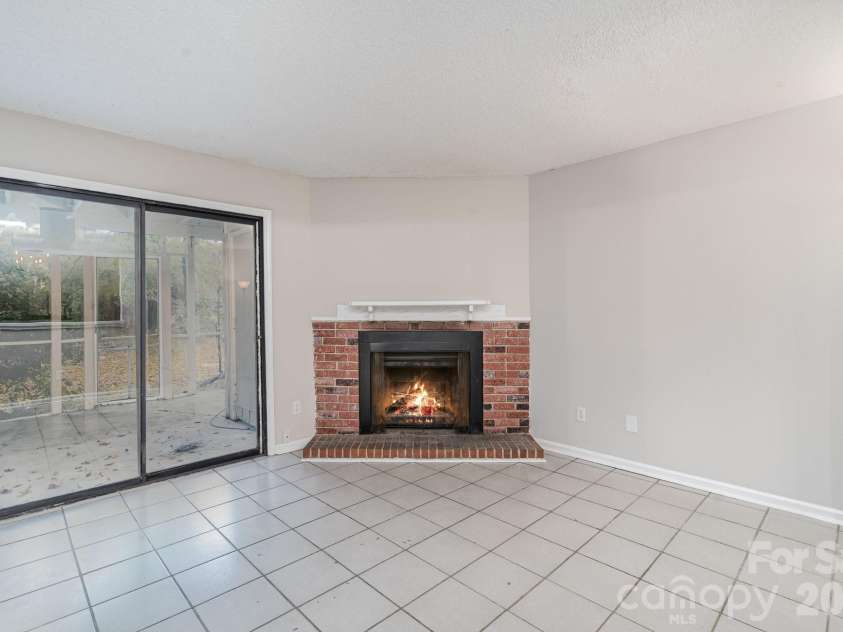 8005 Horse Chestnut Lane, Charlotte, NC 28277.  MLS# CAR4262727, YatesRealty ID 15018. 