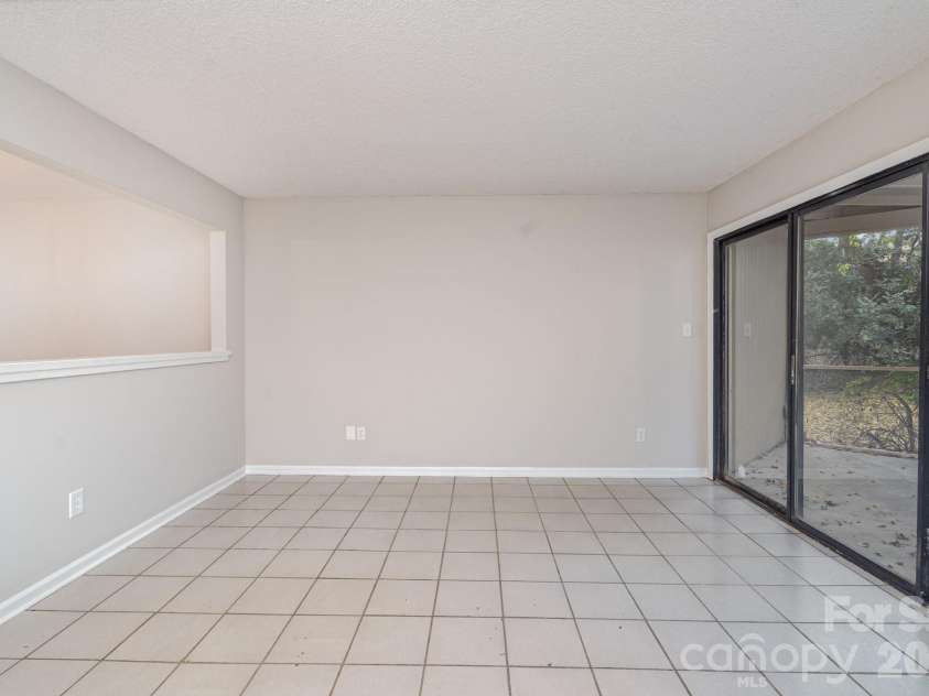 8005 Horse Chestnut Lane, Charlotte, NC 28277.  MLS# CAR4262727, YatesRealty ID 15018. 