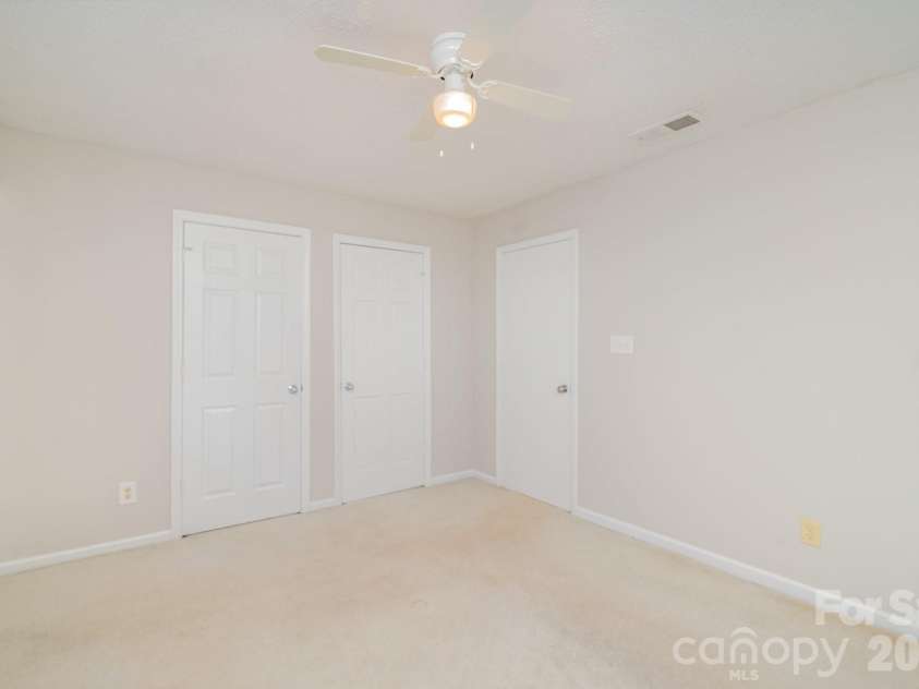 8005 Horse Chestnut Lane, Charlotte, NC 28277.  MLS# CAR4262727, YatesRealty ID 15018. 