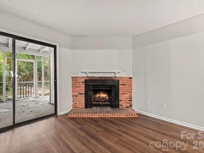 8005 Horse Chestnut Lane, Charlotte, NC 28277.  MLS# CAR4429122, YatesRealty ID 15018. 