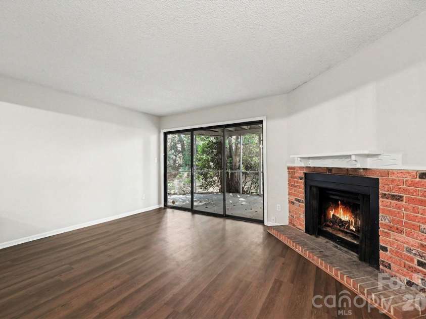 8005 Horse Chestnut Lane, Charlotte, NC 28277.  MLS# CAR4429122, YatesRealty ID 15018. 