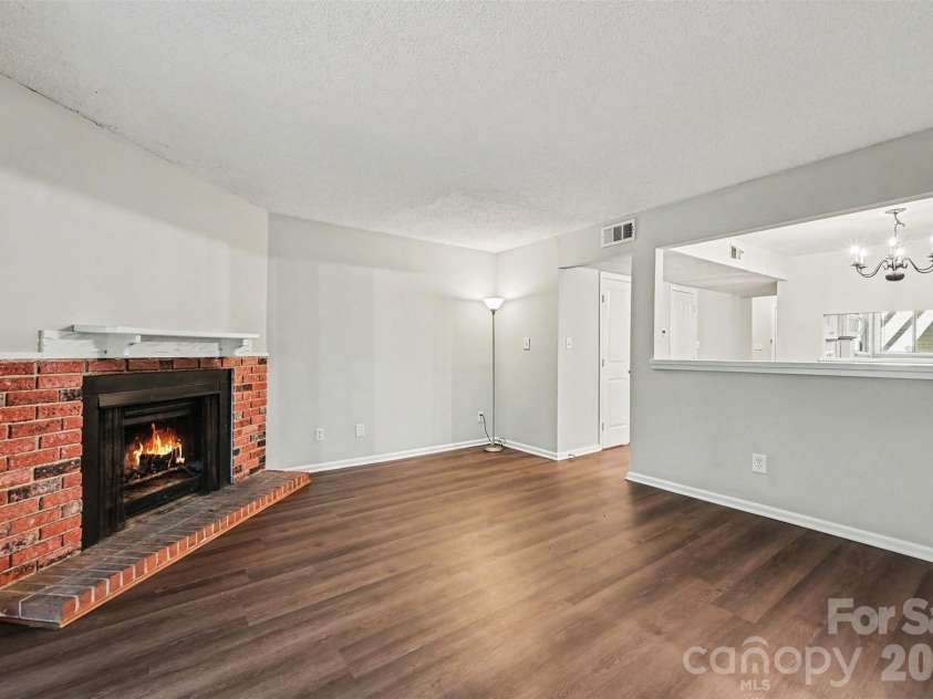 8005 Horse Chestnut Lane, Charlotte, NC 28277.  MLS# CAR4429122, YatesRealty ID 15018. 
