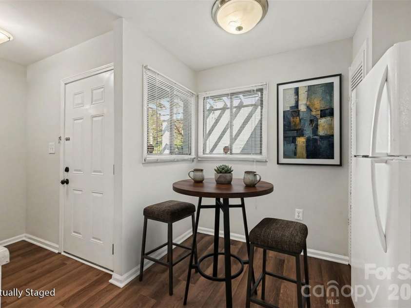 8005 Horse Chestnut Lane, Charlotte, NC 28277.  MLS# CAR4429122, YatesRealty ID 15018. 