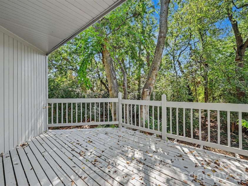 8005 Horse Chestnut Lane, Charlotte, NC 28277.  MLS# CAR4429122, YatesRealty ID 15018. 