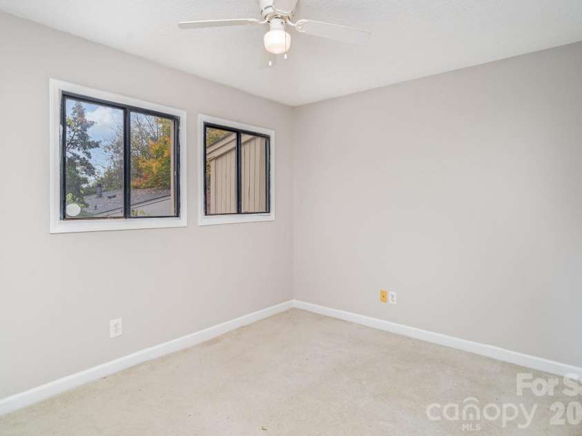 8005 Horse Chestnut Lane, Charlotte, NC 28277.  MLS# CAR4429122, YatesRealty ID 15018. 