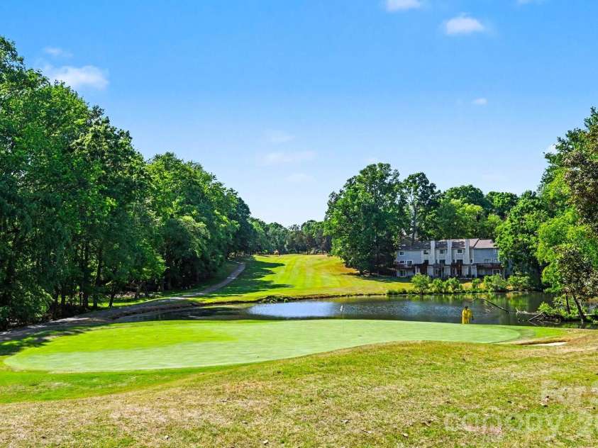 8005 Horse Chestnut Lane, Charlotte, NC 28277.  MLS# CAR4429122, YatesRealty ID 15018. 