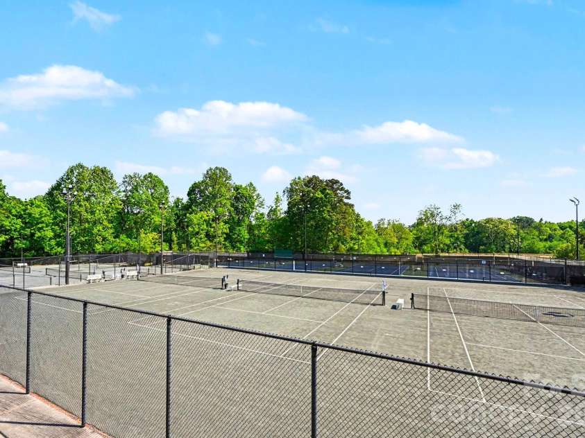 8005 Horse Chestnut Lane, Charlotte, NC 28277.  MLS# CAR4429122, YatesRealty ID 15018. 