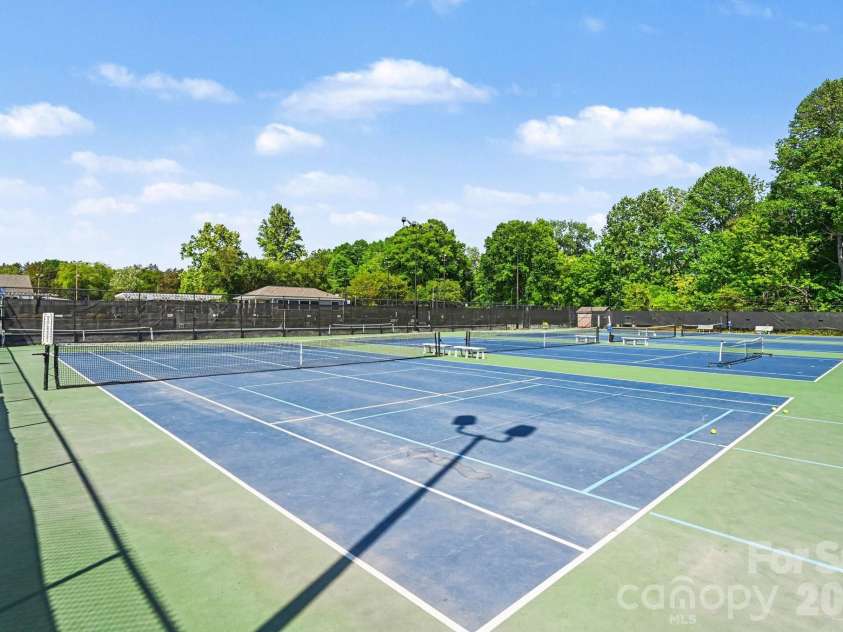 8005 Horse Chestnut Lane, Charlotte, NC 28277.  MLS# CAR4429122, YatesRealty ID 15018. 