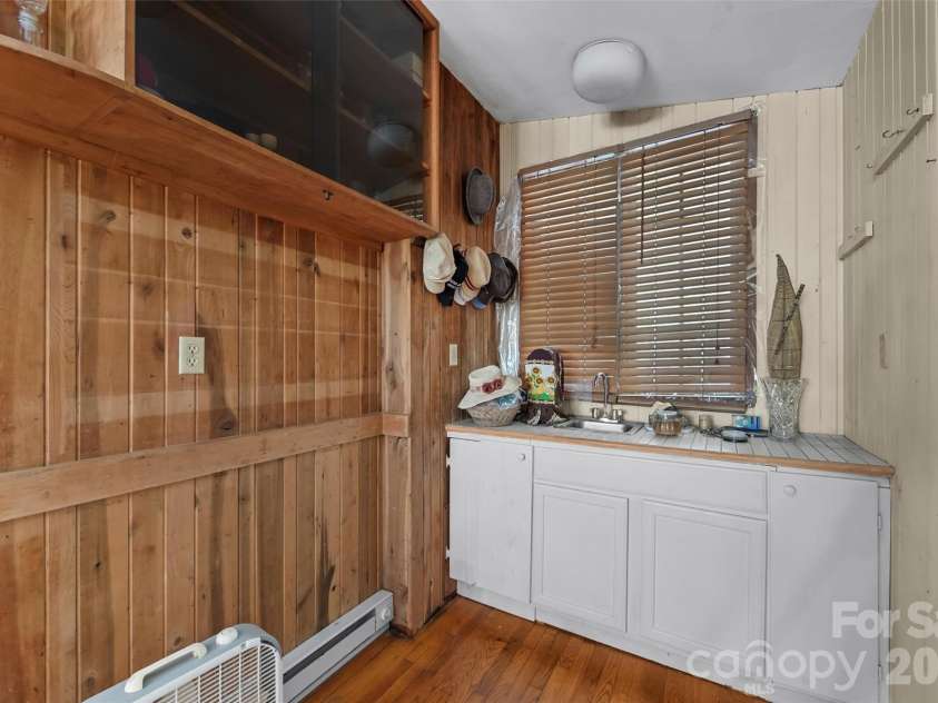 1717 Howard Moore Road, Hot Springs, NC 28743.  MLS# CAR4372846, YatesRealty ID 15019. 