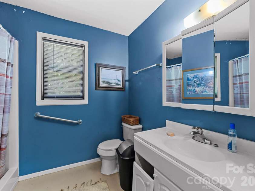 1717 Howard Moore Road, Hot Springs, NC 28743.  MLS# CAR4372846, YatesRealty ID 15019. 