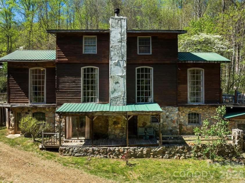 1717 Howard Moore Road, Hot Springs, NC 28743.  MLS# CAR4372846, YatesRealty ID 15019. 