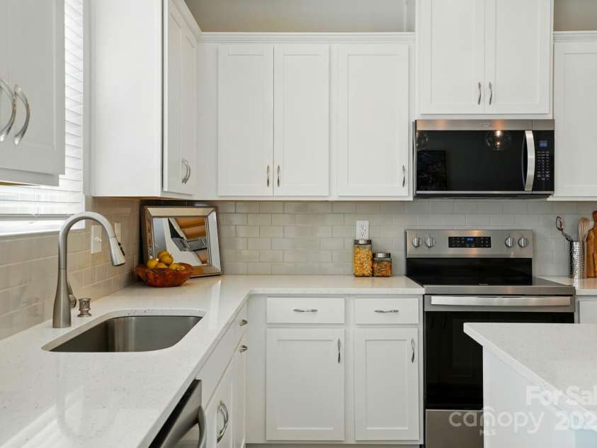 604 Cassidy Court, Clover, SC 29710.  MLS# CAR4219127, YatesRealty ID 15019. 