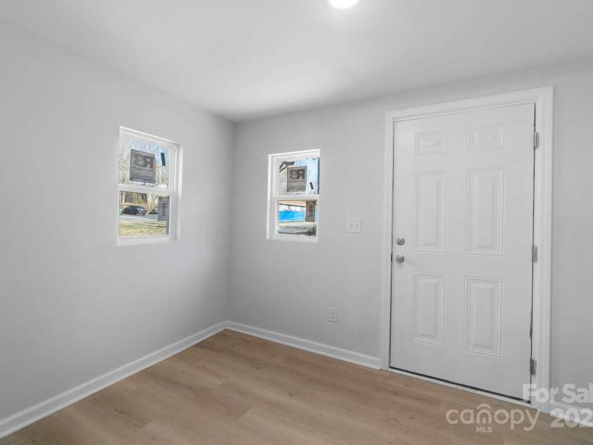 257 Textile Avenue, Spindale, NC 28160.  MLS# CAR4237500, YatesRealty ID 15022. Mud Room