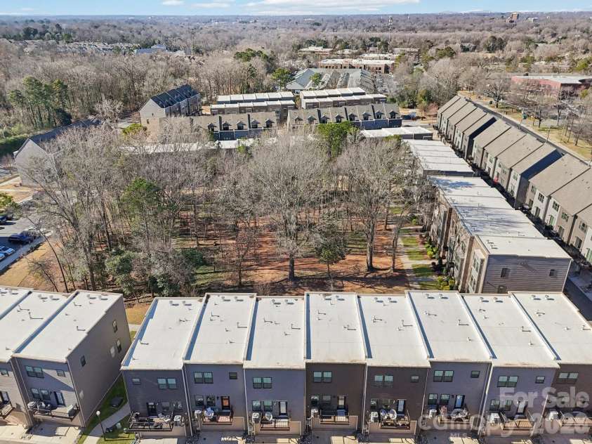 547 Nantahala Drive, Charlotte, NC 28211.  MLS# CAR4336517, YatesRealty ID 15022. 