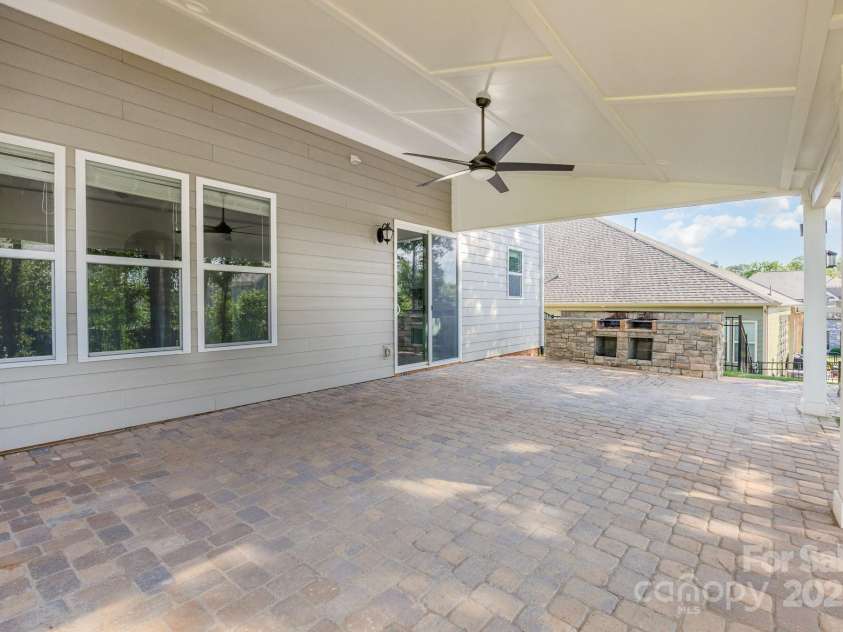 10072 Fox Trotter Lane, Midland, NC 28107.  MLS# CAR4297995, YatesRealty ID 15023. 