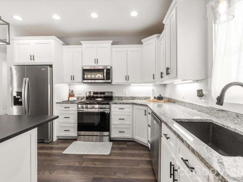4555 Bristol Drive, Morganton, NC 28655.  MLS# CAR4336990, YatesRealty ID 15024. 