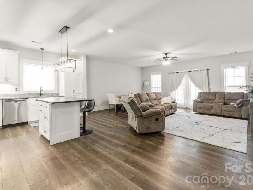 4555 Bristol Drive, Morganton, NC 28655.  MLS# CAR4336990, YatesRealty ID 15024. 