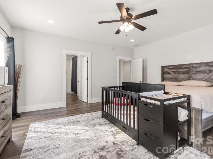 4555 Bristol Drive, Morganton, NC 28655.  MLS# CAR4336990, YatesRealty ID 15024. 