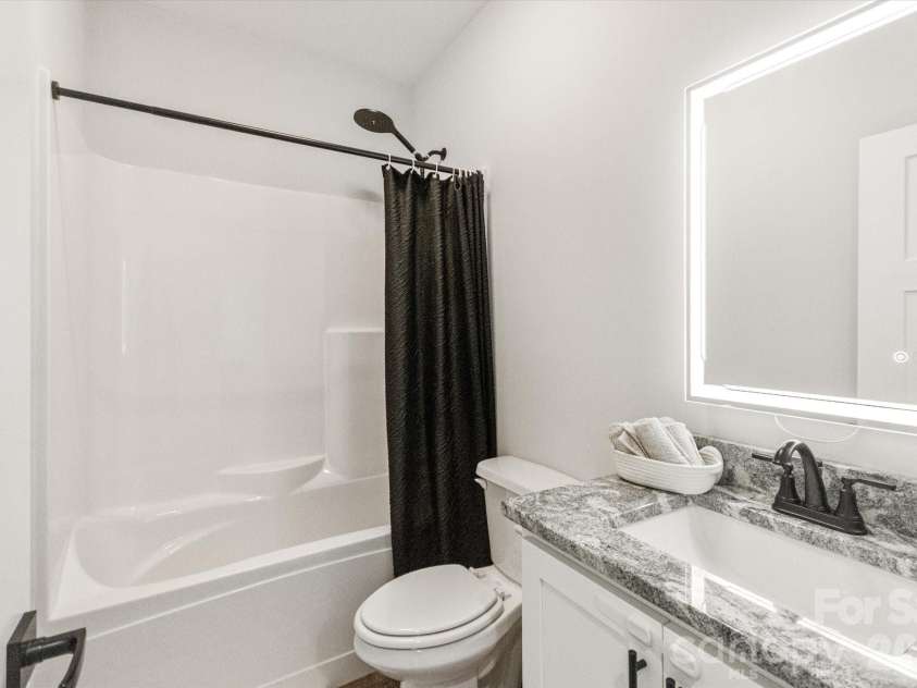 4555 Bristol Drive, Morganton, NC 28655.  MLS# CAR4336990, YatesRealty ID 15024. 