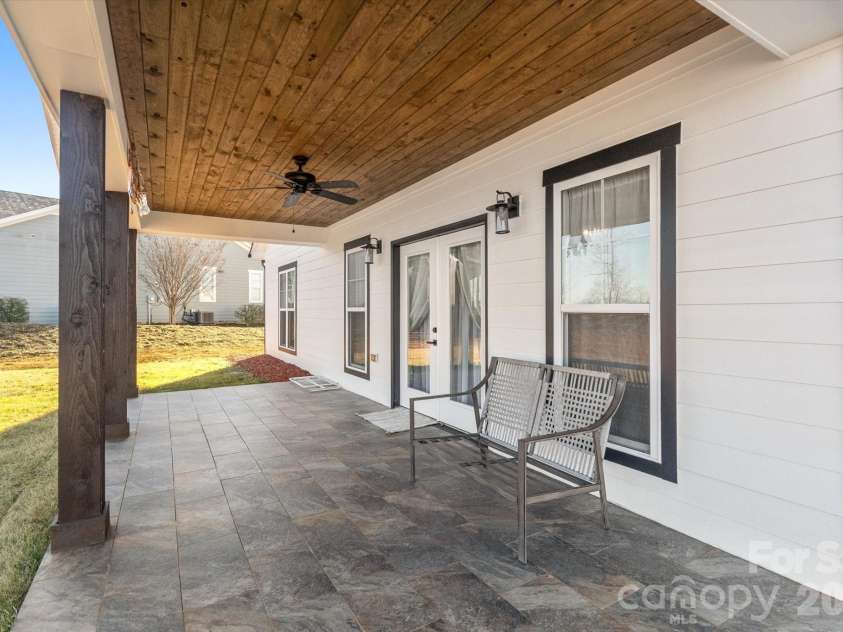 4555 Bristol Drive, Morganton, NC 28655.  MLS# CAR4336990, YatesRealty ID 15024. 
