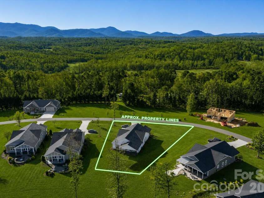 4555 Bristol Drive, Morganton, NC 28655.  MLS# CAR4336990, YatesRealty ID 15024. 