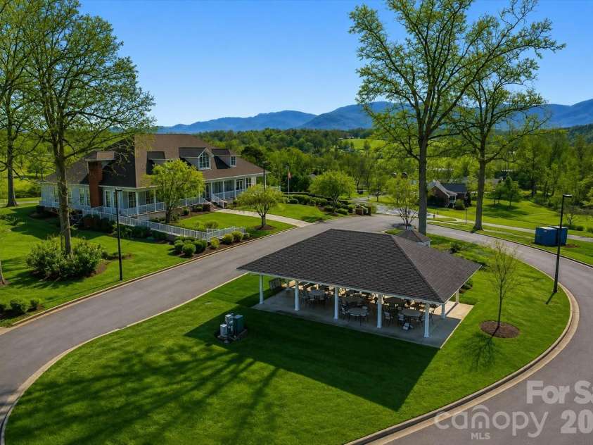 4555 Bristol Drive, Morganton, NC 28655.  MLS# CAR4336990, YatesRealty ID 15024. 