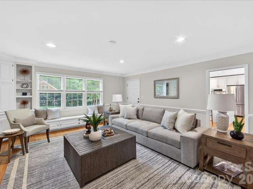 2900 Rock Springs Road, Charlotte, NC 28226.  MLS# CAR4343143, YatesRealty ID 15025. 