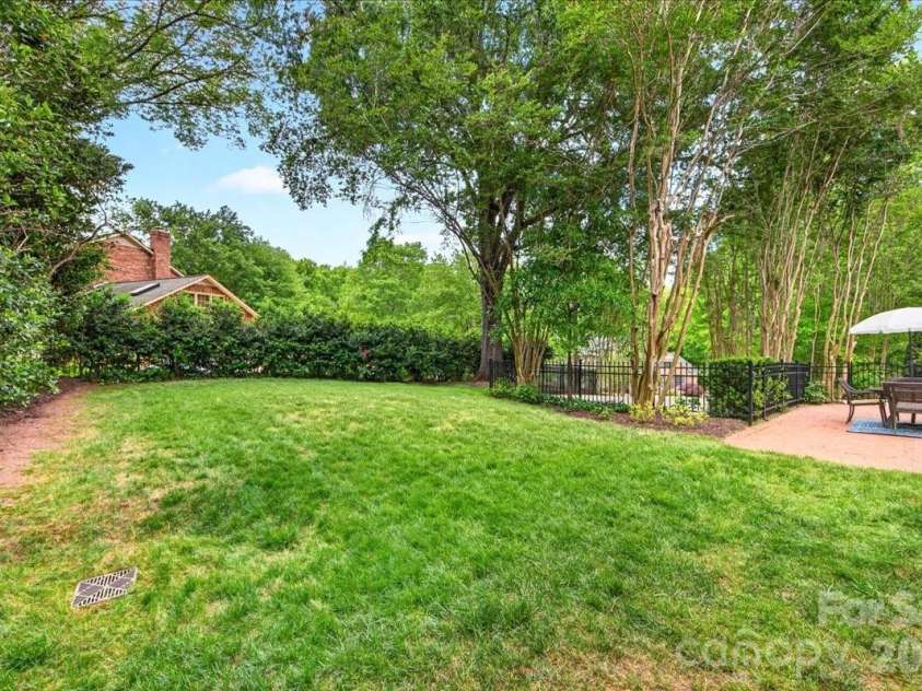 2900 Rock Springs Road, Charlotte, NC 28226.  MLS# CAR4343143, YatesRealty ID 15025. 