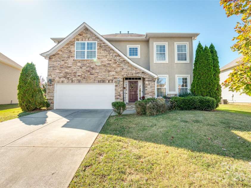 2441 Chatham Drive, Fort Mill, SC 29707.  MLS# CAR4257007, YatesRealty ID 15026. 