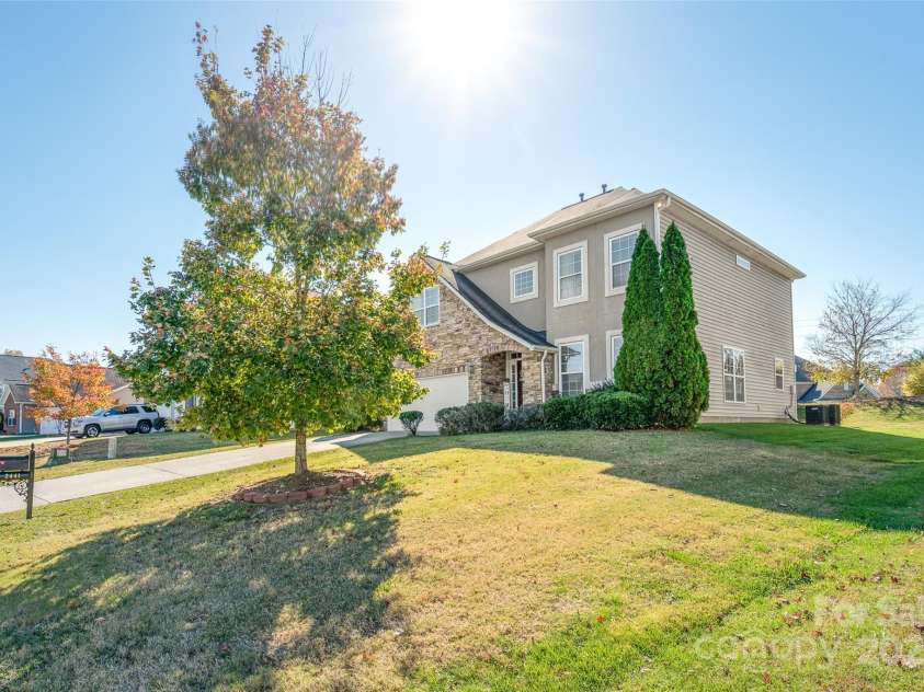 2441 Chatham Drive, Fort Mill, SC 29707.  MLS# CAR4257007, YatesRealty ID 15026. 