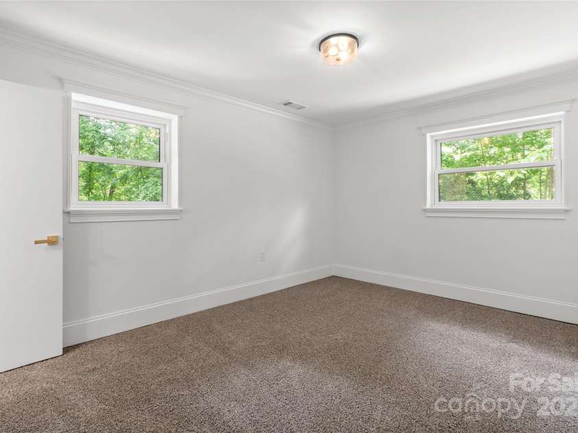 218 Kingsway Circle, Charlotte, NC 28214.  MLS# CAR4257221, YatesRealty ID 15027. Bedroom
