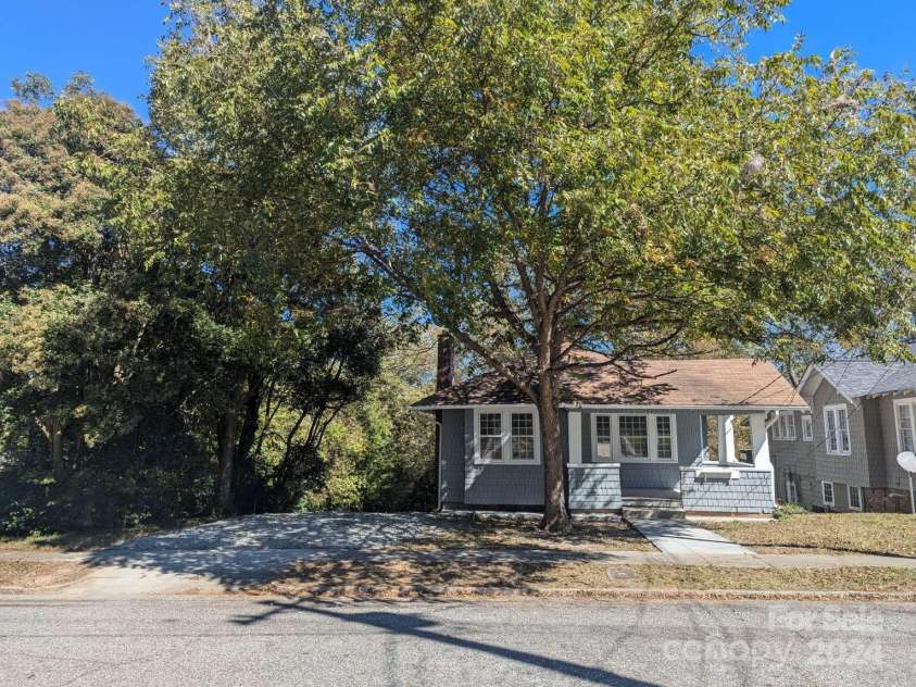 602 Council Street, Salisbury, NC 28144.  MLS# CAR4194752, YatesRealty ID 15028. 