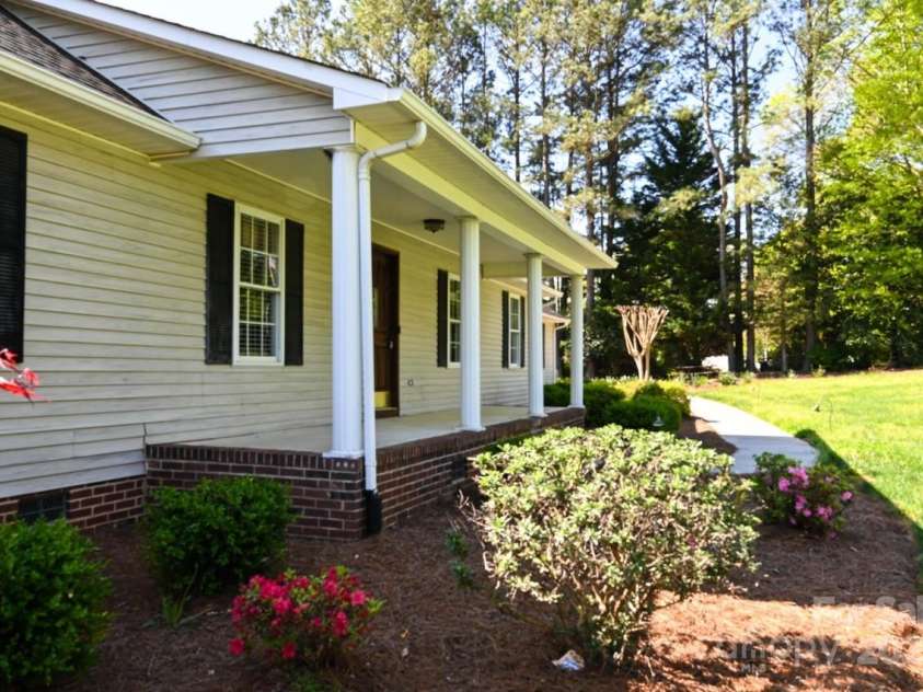 6779 Highway 557 Highway, Clover, SC 29710.  MLS# CAR4244656, YatesRealty ID 15029. 