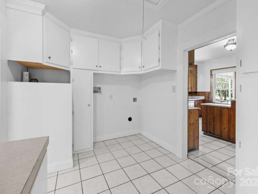 550 Woodleaf Barber Road, Cleveland, NC 27013.  MLS# CAR4274391, YatesRealty ID 1503. 