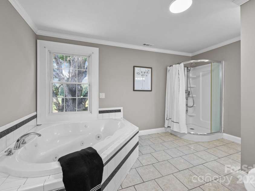 550 Woodleaf Barber Road, Cleveland, NC 27013.  MLS# CAR4274391, YatesRealty ID 1503. 