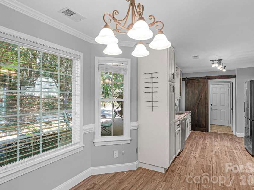 2503 Bathgate Lane, Matthews, NC 28105.  MLS# CAR4363520, YatesRealty ID 15030. 