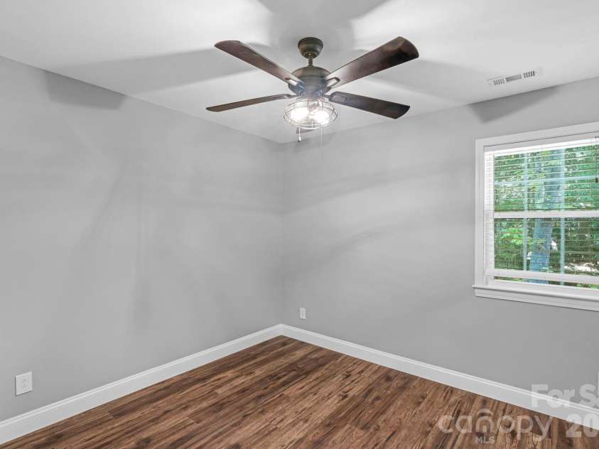 2503 Bathgate Lane, Matthews, NC 28105.  MLS# CAR4363520, YatesRealty ID 15030. 