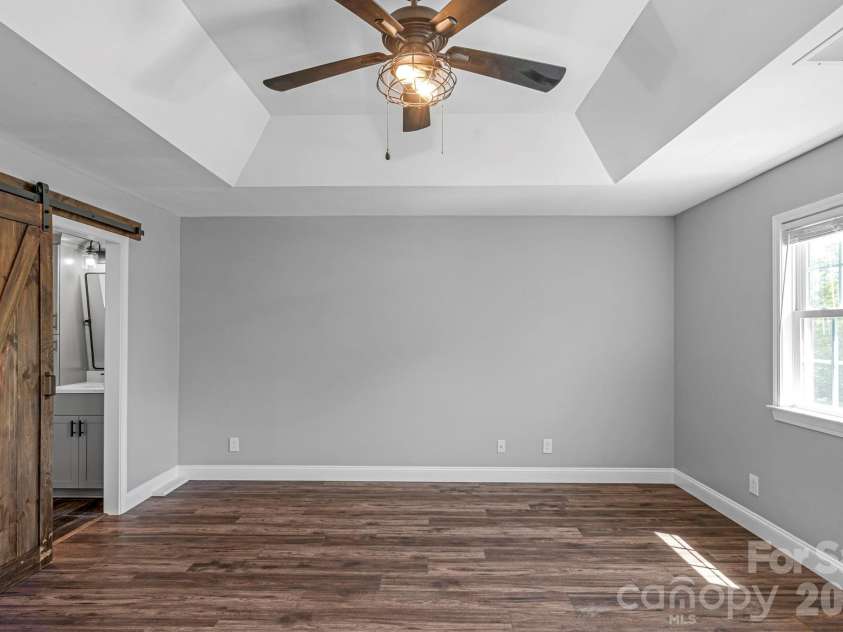 2503 Bathgate Lane, Matthews, NC 28105.  MLS# CAR4363520, YatesRealty ID 15030. 