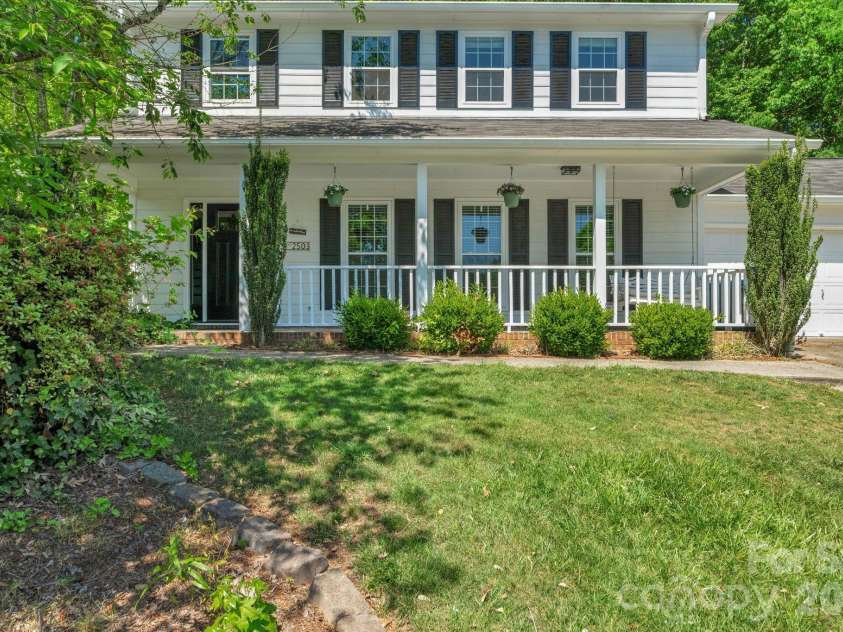 2503 Bathgate Lane, Matthews, NC 28105.  MLS# CAR4363520, YatesRealty ID 15030. 
