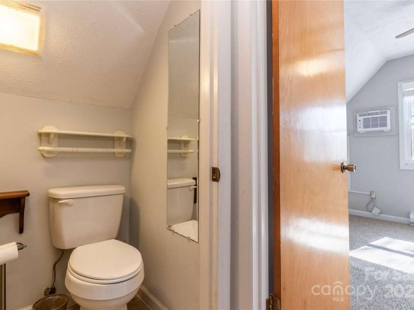 96 Winding Way, Canton, NC 28716.  MLS# CAR4248874, YatesRealty ID 15030. 