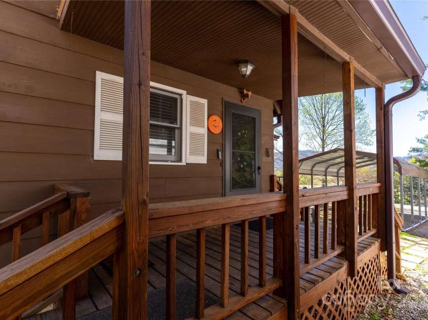96 Winding Way, Canton, NC 28716.  MLS# CAR4248874, YatesRealty ID 15030. Back Porch