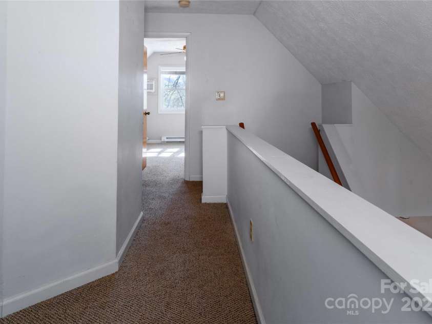96 Winding Way, Canton, NC 28716.  MLS# CAR4248874, YatesRealty ID 15030. Upstairs Landing