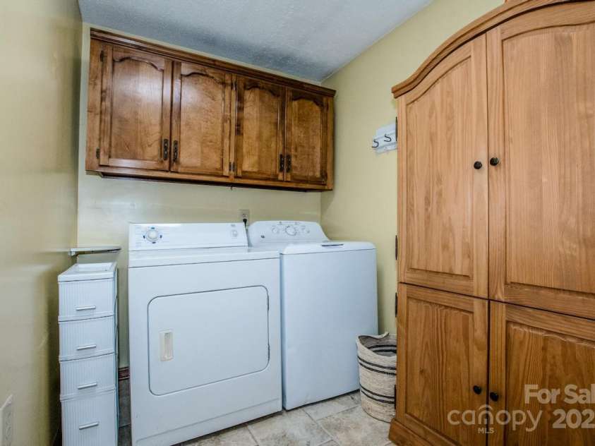 2078 Valley View Lane, Lincolnton, NC 28092.  MLS# CAR4263456, YatesRealty ID 15031. 