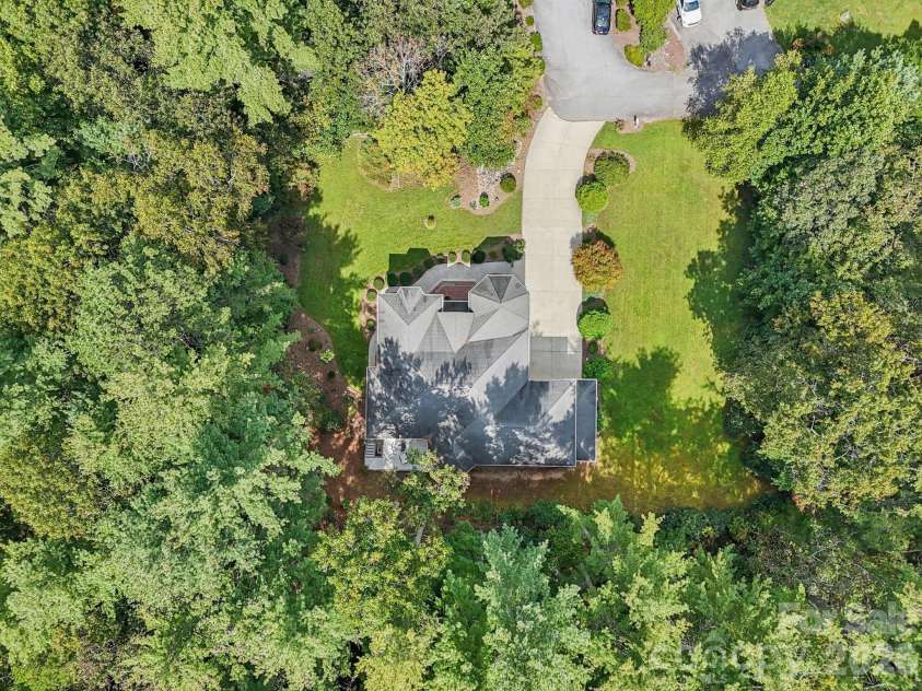 15 Madelyn Lane, Fairview, NC 28730.  MLS# CAR4302295, YatesRealty ID 15033. 