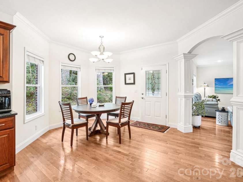 15 Madelyn Lane, Fairview, NC 28730.  MLS# CAR4302295, YatesRealty ID 15033. 
