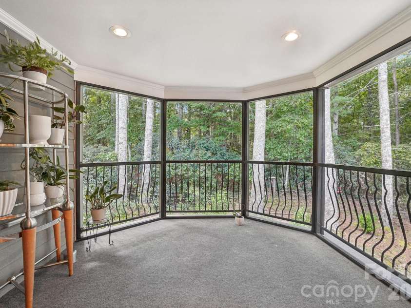 15 Madelyn Lane, Fairview, NC 28730.  MLS# CAR4302295, YatesRealty ID 15033. 